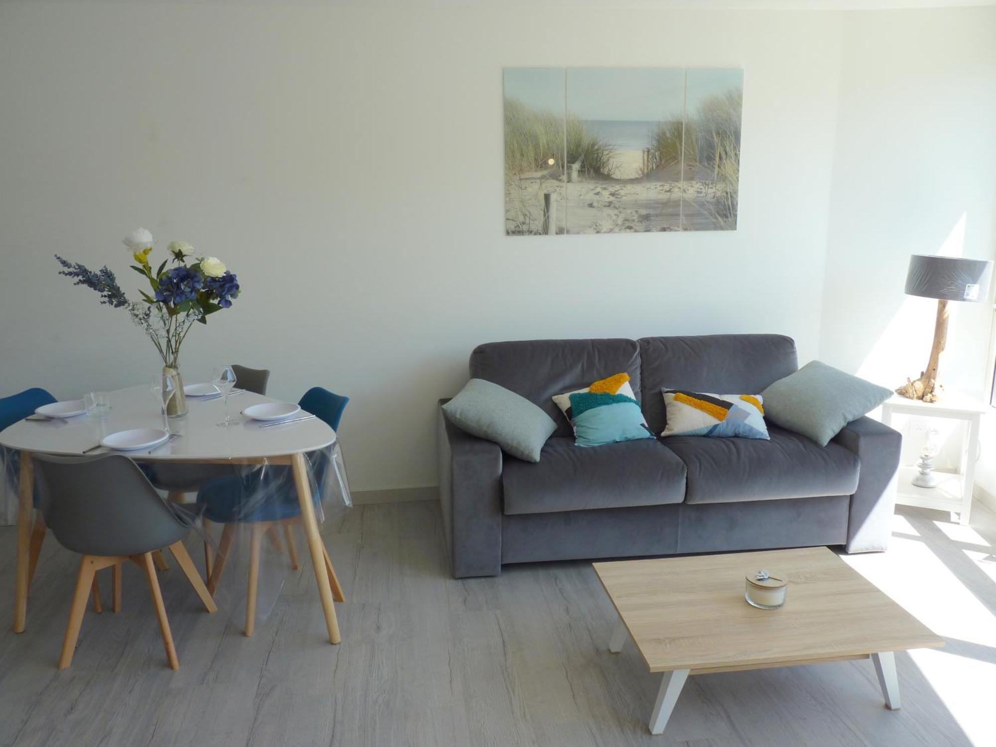 Sol-Y-Days Murenes: Modern City-Center Apartment Near Beach Le Grau-du-Roi Exterior photo